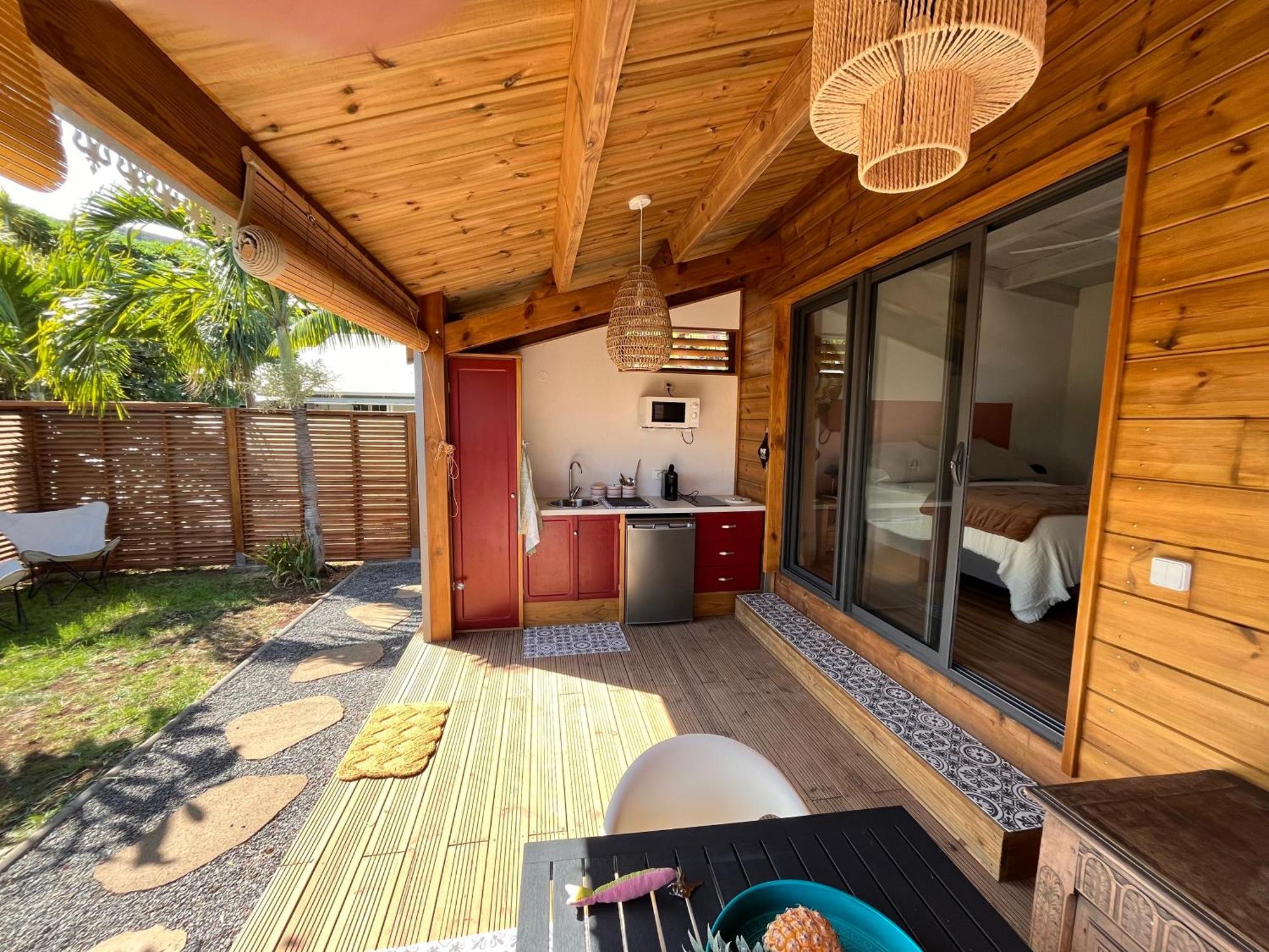 סן-לו Bungalow Leu Gadiamb מראה חיצוני תמונה
